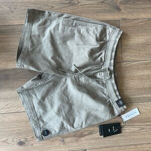 RVCA Escape elastic shorts - brown, men’s size S